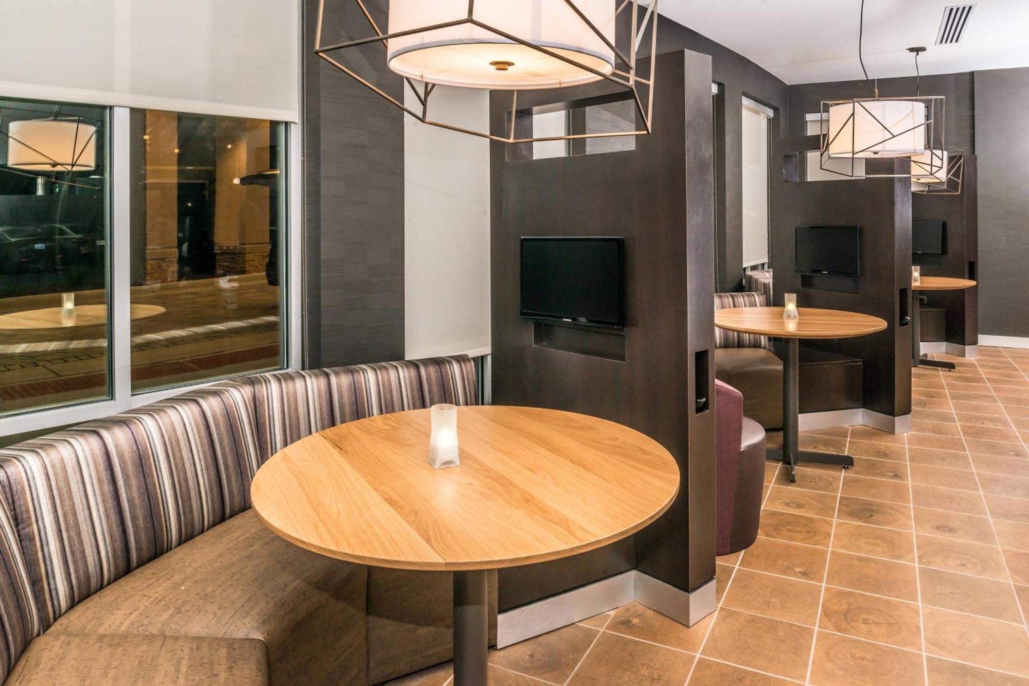 Hotel Courtyard By Marriott Detroit Farmington Farmington Hills Exterior foto